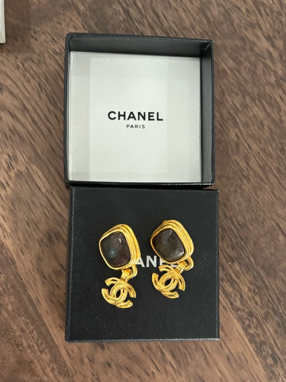 Authentic CHANEL vintage 1997 brown stone CC logo drop earrings